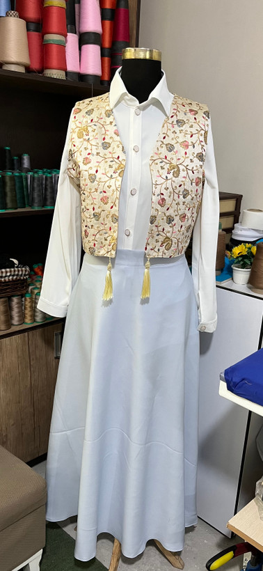 ست شومیز دامن وست سلین(۱۰۰درصد سفارشی و مزون دوز)